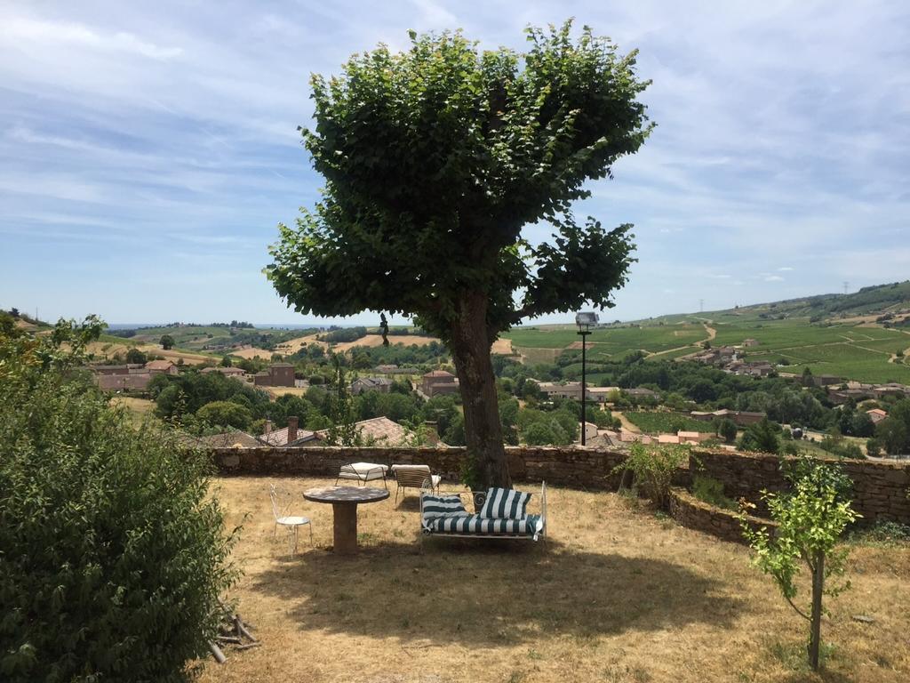 Le Vieux Chateau Acomodação com café da manhã Leynes Quarto foto